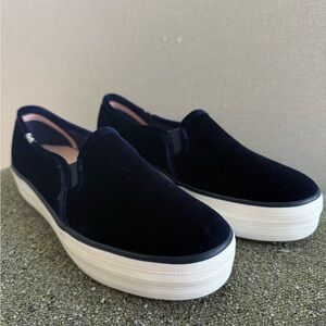 NWOT Keds Women's Ortholite Double Decker Navy Velvet Slip-On Shoes